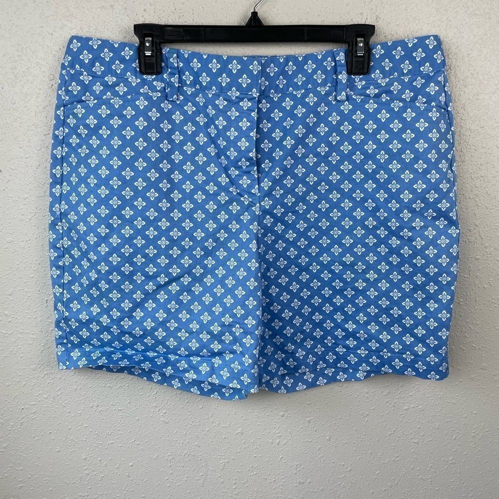 NWOT Land’s End Women’s Mid Rise Shorts Size 16